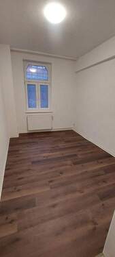 Schlafzimmer vorne Links - 