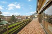 Balkon EG - 9 Zimmer Mehrfamilienhaus, Wohnhaus in Baden-Baden / Steinbach