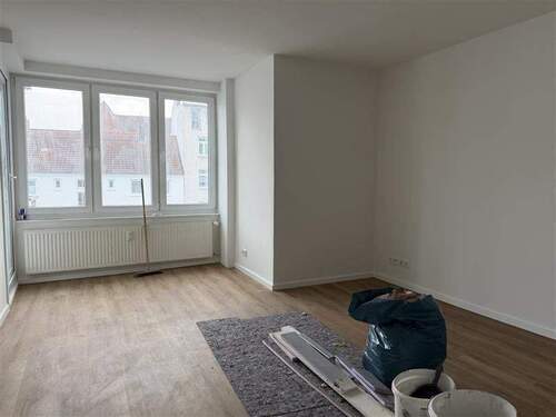 Wohnzimmer - 2 Zimmer Etagenwohnung zur Miete in Hamburg