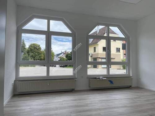 ARI-10952-EG-UG-Buero - 4 Zimmer Etagenwohnung in Asperg