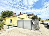 house - 7 Zimmer Einfamilienhaus zur Miete in Wiesbaden / Delkenheim