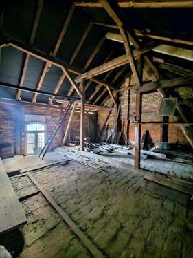 Scheune / Dachboden - 