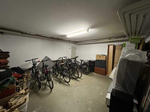 Der Fahrradraum - 3 Zimmer Etagenwohnung zum Kaufen in Dresden