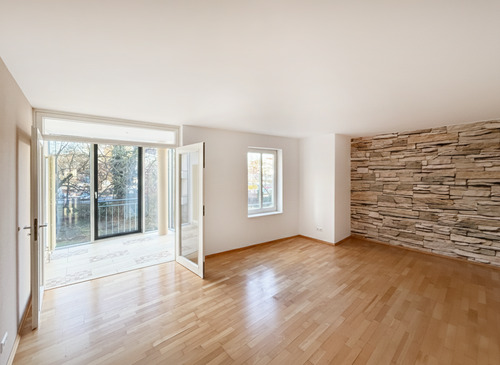 Wohnbereich - Lichtdurchflutete 3-Zimmer-Wohnung mit Wintergarten