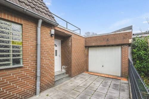 Hauseingang - Einfamilienhaus mit 126,00 m&sup2; in Alsdorf zum Kaufen