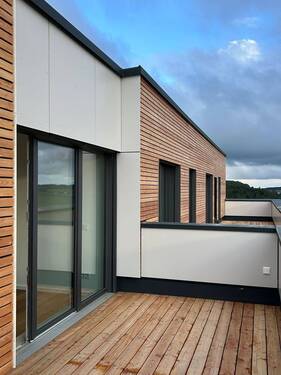 Sonnige Aussichten - 2-Zimmer-Wohnung mit Dachterrasse und PV-Modul
