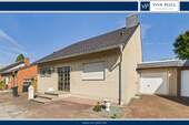 Titelbild - Zeitlose Eleganz in Split-Level-Bauweise - mit Kamin, Garage und Dachausbauoption