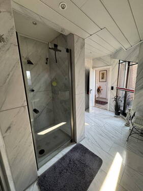Dusche Badezimmer OG - 