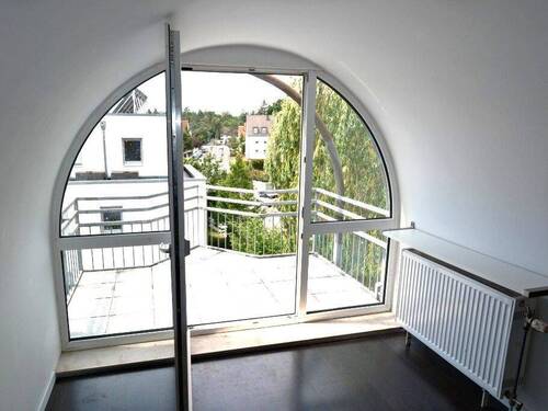 Wohnen mit SW-Balkon - Moderne 3 Zi.-Mais.Whg. mit Balkon und Garage in Fürth Ronhof Wohnung kaufen