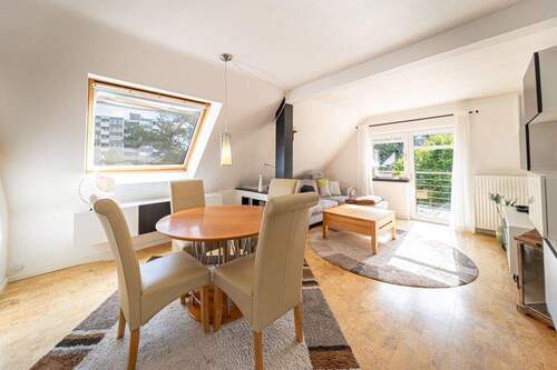 Wohnen OG - 4 Zimmer Einfamilienhaus in Pinneberg