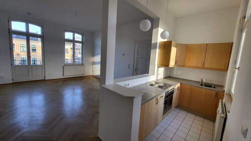WZ mit offener Küche - 2 Zimmer Etagenwohnung in Leipzig