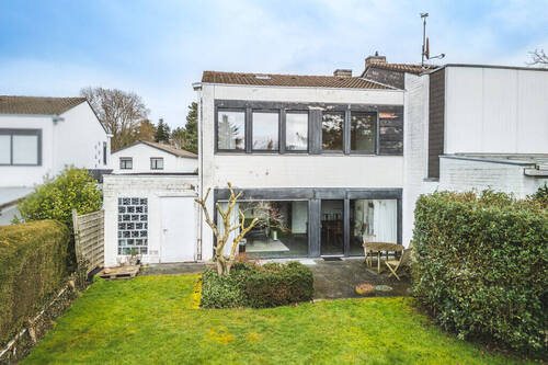 Gartenansicht - 5 Zimmer Einfamilienhaus in Würselen