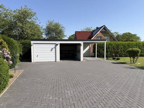 Doppelgarage mit Carport - 