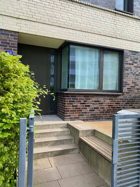 integrierter Sitzplatz - Mehrfamilienhaus, Wohnhaus mit 105,00 m² in München zum Kaufen