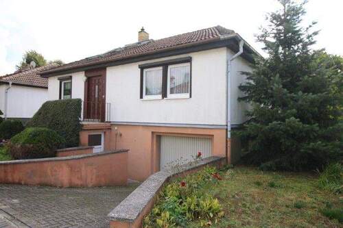 Hausansicht - Einfamilienhaus mit 100,70 m² in Rackwitz zum Kaufen