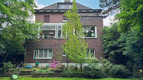 Ansicht vom Garten - 7 Zimmer Einfamilienhaus in Duisburg