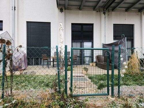 Terrasse mit Gartenanteil - 3 Zimmer Etagenwohnung in Forchheim