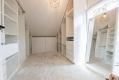 1.1 Ankleidezimmer - 
