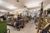 großzügige Werkstatt - 