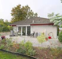 Alles auf einer Ebene! Bungalow mit ca. 70m² und 2,5 Zimmern auf 609 m² Grundstück - Grömitz