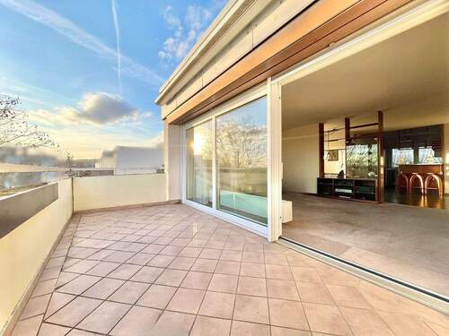 Idyllischer Balkon - 