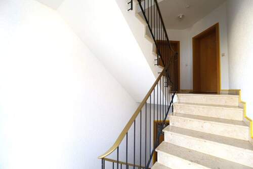 Treppenhaus - Etagenwohnung mit 102,40 m&sup2; in Euskirchen / Roitzheim zum Kaufen