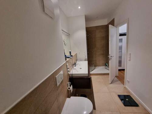 Bad - 2 Zimmer Etagenwohnung zur Miete in Fürth