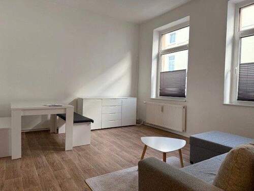 Wohnzimmer - 2 Zimmer Etagenwohnung zur Miete in Güstrow