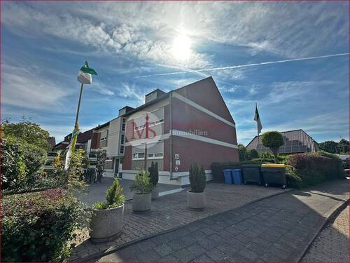 Hausansicht - Gemütliches Apartment mit Sonnenbalkon in Neuss-Allerheigen!