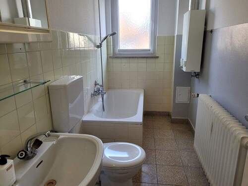 Blick ins Badezimmer - 