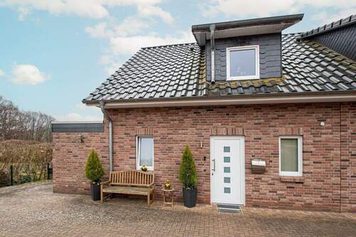 10a - 1 Zimmer Mehrfamilienhaus, Wohnhaus zum Kaufen in Lüneburg