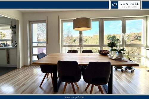 Sonnenverwöhnt und mit Ausblick - Sonnenverwöhnte 3-Zimmer-Wohnung in Blicklage