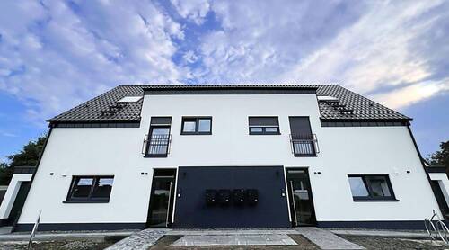 Hausansicht - 3 Zimmer Etagenwohnung in Siegburg