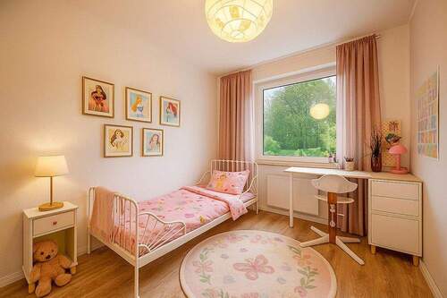 200-6026_Kind_II-3_gestaged - 