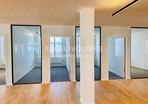 Beispielhaftes Büro - Bayer-Haus: Altbau erstrahlt in neuem Glanz - Erstbezug nach Sanierung