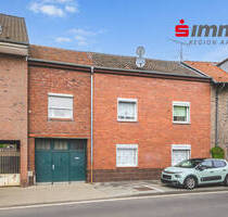 Broichweiden! Charmantes 2-Familienhaus mit Garage und traumhaftem Garten - Würselen