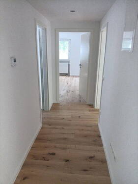 Bild 3 - 4 Zimmer Etagenwohnung in Wiesbaden