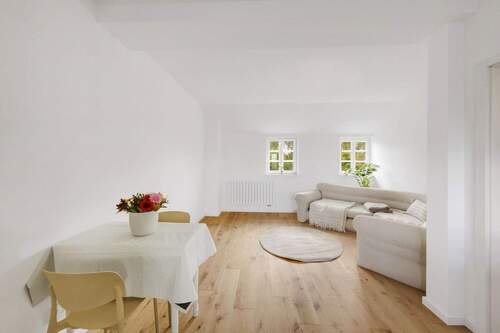 Wohn/Essbereich - 3 Zimmer Etagenwohnung in Schmargendorf