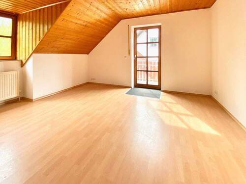 Wohnzimmer DG Hs. 15 - 