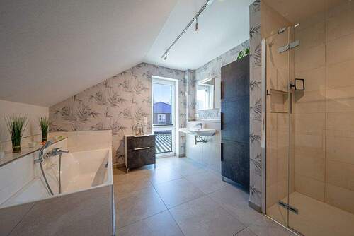 200-8526_Vollbad-2 - 