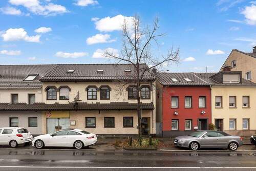 Stanssenansicht - 7 Zimmer Mehrfamilienhaus, Wohnhaus zum Kaufen in Bergisch Gladbach