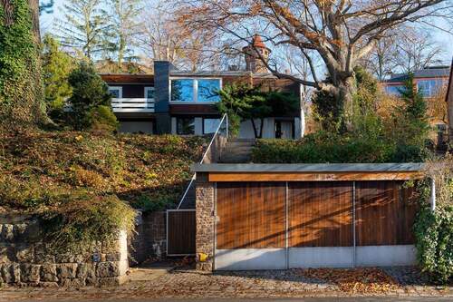 Gesamtansicht_Herbstimpression - 5 Zimmer Einfamilienhaus zum Kaufen in Dresden