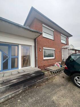 Aussenansicht - Gewerbeobjekt mit separatem Betriebsleiterhaus