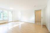 Lichtdurchfluteter Wohnbereich - 