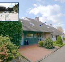 BIETERVERFAHREN - Außergewöhnliches Reihenmittelhaus mit Terrasse, Garten u.Außenpool - Ratingen Lintorf