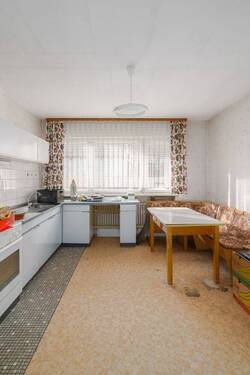 Küche EG - Mehrfamilienhaus, Wohnhaus mit 154,00 m&sup2; in Karlstadt / Gambach zum Kaufen