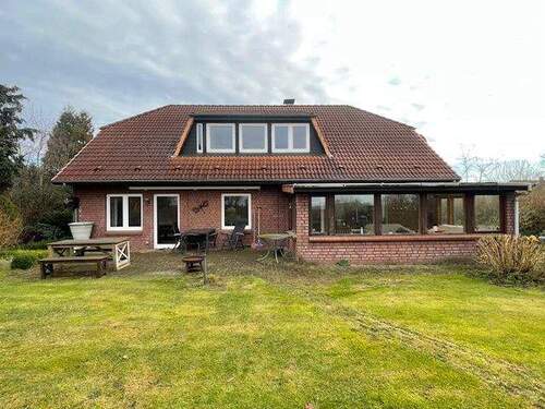 Ansicht - 8 Zimmer Einfamilienhaus in Dätgen