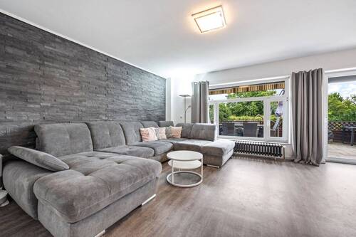 Wohnzimmer - 4 Zimmer Doppelhaushälfte zum Kaufen in Kröppelshagen-Fahrendorf