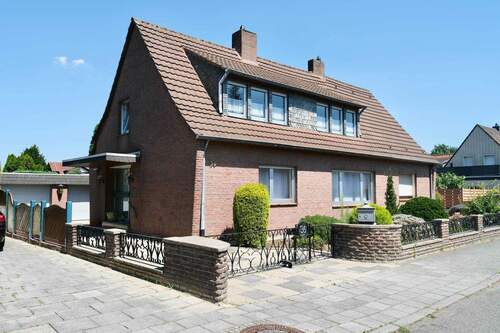 Titelbild - 5 Zimmer Doppelhaushälfte zum Kaufen in Neuss