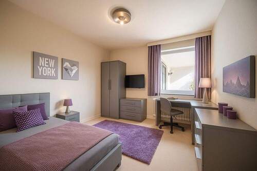 Jugend virtuell möbliert - 